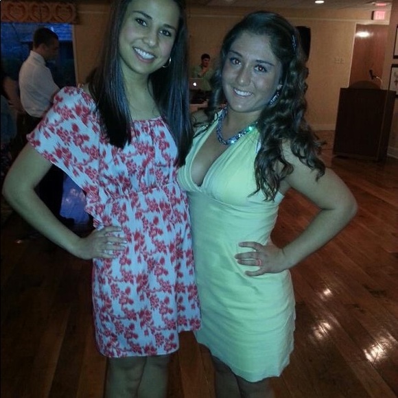 Fits like size 8! BCBG yellow elegant halter dress - Picture 4 of 5